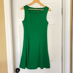 The Limited Kelly Green dress sz 6